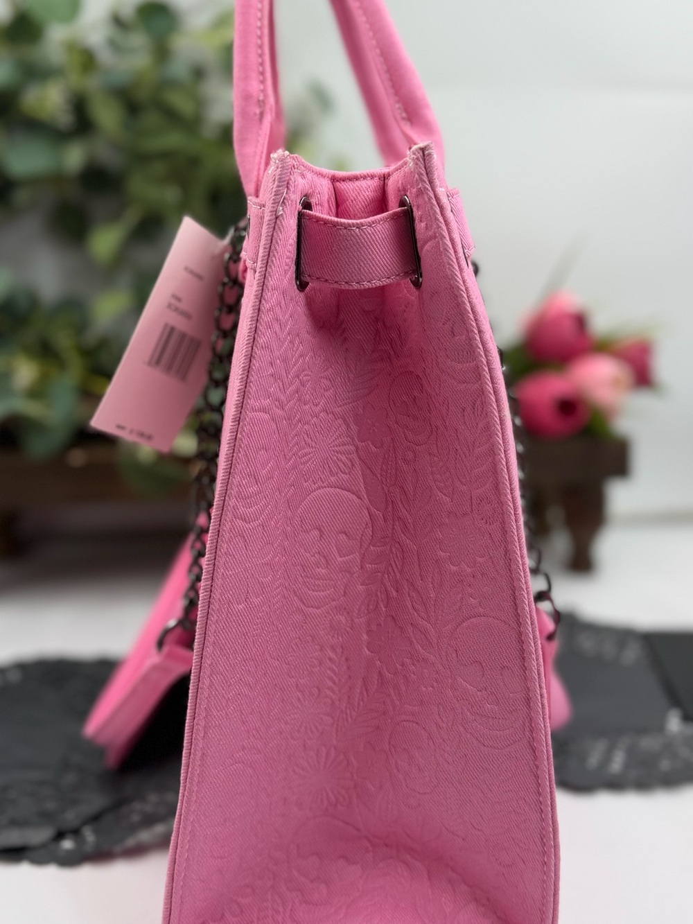 betsey johnson viral pink embossed skull floral tote bag w pouch - Picture 6 of 7